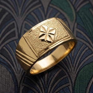 DIVYORO FOUR-POINT STAR RING แหวนทองคำ 22k ชุบทองสำหรับผู้ชายคลาสสิค - Product Image 2