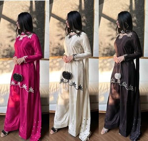 Conjunto de Salwar Kameez de Satén Natural Bordado, Vestido Indio Pakistaní para Mujer, para Bodas, Fiestas y Diwali - Product Image 3
