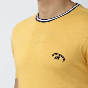 สินค้าใหม่มาแรงปี 2026 ขายส่งเสื้อยืดและกางเกงขาสั้นลำลองผู้ชายผ้าฝ้าย 100% ระบายอากาศได้ดี น้ำหนักเบา เป็นมิตรกับสิ่งแวดล้อม สั่งซื้อขั้นต่ำน้อย - Product Image 5