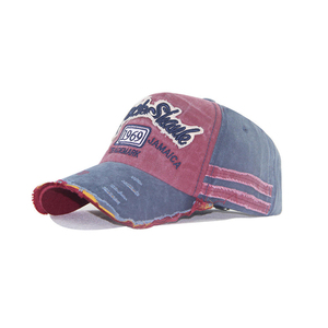 Gorra de béisbol a la moda con una corona clásica y correa ajustable para un ajuste perfecto con un toque moderno. - Product Image 2