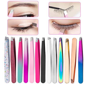 Kit de Belleza de Lujo de 5 Piezas de Acero Inoxidable Premium, Pinzas para Cejas Hechas a Mano con Punta Inclinada, Duraderas y Ecológicas - Product Image 1