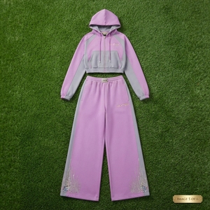 Conjunto Deportivo de Dos Piezas para Mujer con Capucha, Sudadera con Cierre y Bloques de Color, Pantalones Jogger con Detalle de Pedrería - Product Image 5
