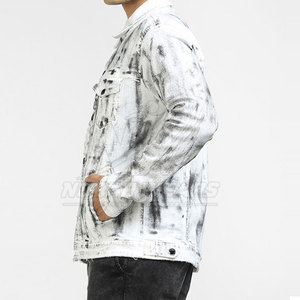 Chaqueta de invierno para hombre con diseño audaz, forro acolchado, estilo urbano moderno, ideal para el atuendo diario de invierno. - Product Image 5