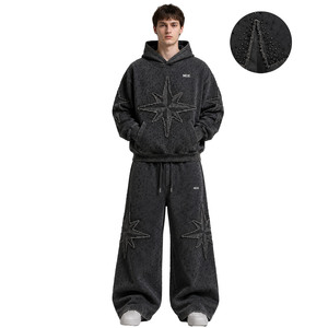 Ensembles de sweats à capuche oversize et amples pour hommes avec design 3D en strass, appliques personnalisées et patchs vieillis, et pantalons à jambes larges - Product Image 1