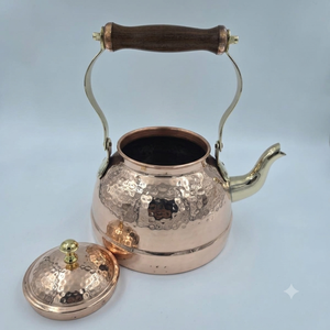 Bouilloire en cuivre pur martelé, fait main, avec poignée en bois et bec en laiton, pour faire bouillir l'eau et préparer le thé, ustensile de cuisine - Product Image 3