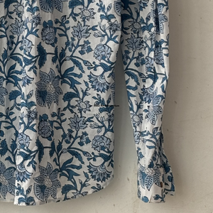 Camisa Casual con Estampado Floral para Mujer, Hecha a Mano con Tela de Algodón Suave, Cuello con Botones, Transpirable, para Verano, Roja y Blanca, en Oferta - Product Image 3