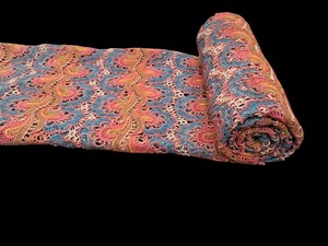 Tissu en dentelle crochet multicolore directement de l'usine, tissu crochet floral magenta, bleu, jaune, vert et beige pour robes, kurtis - Product Image 5