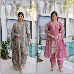 Traje tradicional indio de seda Ho con bordado multicolor y de hilo, conjunto Salwar Kameez con dupatta de trabajo elaborado. - Product Image 6