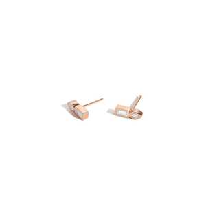Boucles d'oreilles clous en or massif 14 carats avec diamants taille baguette, sertissage minimaliste, pour usage quotidien féminin, prix usine B2B - Product Image 4