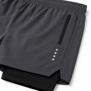 Shorts de sport pour hommes, gris uni, taille élastique, séchage rapide, en polyester tricoté, mi-longueur, avec poche zippée - Product Image 4