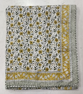 Silkgram Floral Cotton Classic Eco-Friendly 300tc Quilt Set <b>Yellow</b> White Green Pastoral Pattern Folded All-Season Home Use - Product Image 3