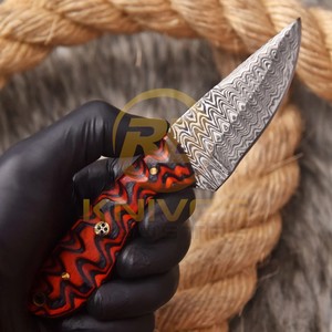 Cuchillo de Caza de Damasco Hecho a Mano de Lujo con Mango de Madera de Olivo y Funda de Cuero, Regalo para Cazadores y Coleccionistas - Product Image 4