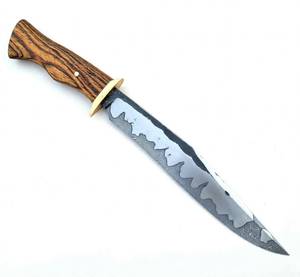 Outil utilitaire personnalisé avec manche en bois de zèbre et garde en laiton massif avec lame fixe en acier Damas - Product Image 6