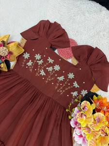 Lanzamiento de Nuestro Vestido de Algodón Mull con Hermoso Trabajo Maggam: Donde la Elegancia se Une a la Comodidad - Product Image 4