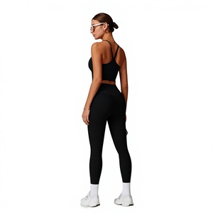 Ensemble de yoga pour femmes à séchage rapide pour studio de Pilates, ensemble soutien-gorge et leggings en polyester et élasthanne, vêtements de sport en gros, vêtements de sport personnalisés en usine - Product Image 2