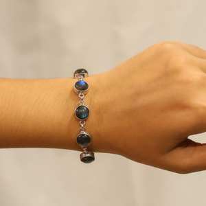 Pulsera de labradorita en plata de ley, ajustable, con piedra preciosa redonda, joyería de piedra preciosa azul místico, regalo para mujer - Product Image 6