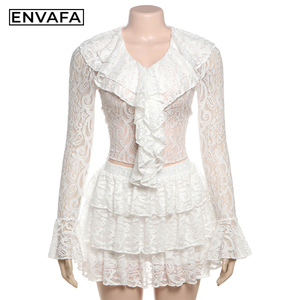 Ensemble deux pièces décontracté d'été blanc uni chic et sexy avec haut court à manches longues à volants et jupe en polyester ajouré en dentelle - Product Image 1