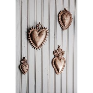 Décoration murale artisanale en laiton Cœur Sacré Ex Voto Milagro, Art Métallique Bohème Spirituel, Décoration d'intérieur Vintage Dorée Ex-Voto - Product Image 3