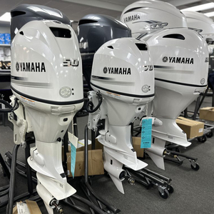 Yamaha F70LB 2024, arbre de 20 pouces - Product Image 6