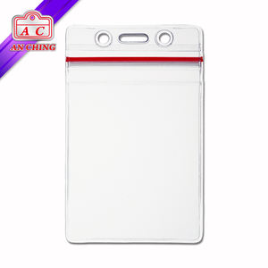 Insigne d'identification en PVC et porte-cartes nominatives Conception de paysage pour une visibilité facile - Product Image 6