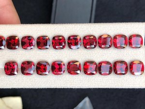 พลอยโกเมนธรรมชาติสีแดงสด สำหรับทำเครื่องประดับ งานฝีมือ ของขวัญวันเกิดเดือนมกราคม - Product Image 2