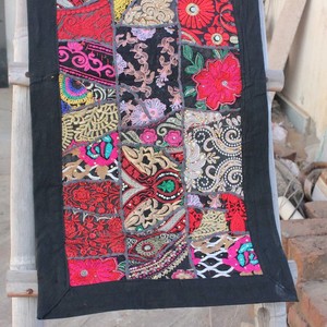 Centro de Mesa Étnico Rajastaní, Decoración Hippie para el Hogar, Tela de Retazos Hecha a Mano - Product Image 2