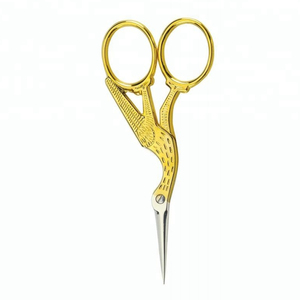 Tijeras de Acero Inoxidable para Uñas, Cejas, Pestañas, Vello Facial, Manicura y Cutículas - Product Image 3