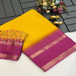 Sari de Georgette de Seda Pesada con Borde Dorado Zari y Blusa Pallu Completamente a Juego para Fiestas y Eventos - Product Image 1