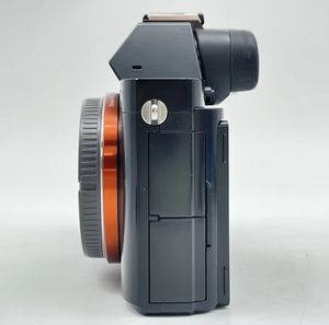 กล้องมิเรอร์เลสฟูลเฟรม บันทึกวิดีโอแบบ Full HD เซ็นเซอร์ CMOS มือสอง พร้อมการ์ด SD - Product Image 1