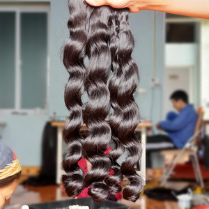 Cabello Humano Virgen Remy Vietnamita con Ondas Naturales y Ondas Profundas Sueltas - Venta al por Mayor - Product Image 2