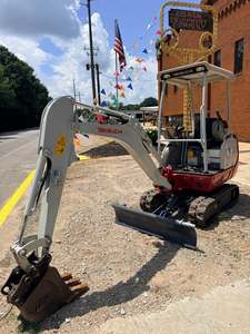 Potente Miniexcavadora Takeuchi, Excavadora Pequeña para Construcción con Rendimiento Hidráulico Eficiente y Trabajo Estable - Product Image 6