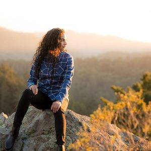 เสื้อเชิ้ตผ้าแฟลนเนลคุณภาพสูง สวมใส่สบาย ตัดเย็บตามสั่ง ผ้าฝ้าย 100% สำหรับผู้หญิง กระดุมหน้า แขนยาว เสื้อเชิ้ตผ้าแฟลนเนลสีพื้นสำหรับผู้หญิง - Product Image 5