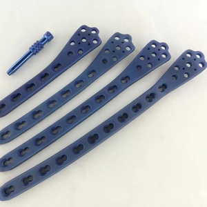 Placas de Fémur Distal de Calidad Premium de 4.5/5.0mm, 5 y 13 Agujeros, Implantes Ortopédicos de Acero para Húmero Izquierdo, Juego de 5 Piezas para Fijación de Fracturas Óseas, CE - Product Image 1