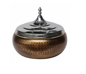 Cacerola de cobre y acero más demandada, que garantiza que su comida se mantenga caliente y reconfortante mucho después de salir de la estufa. - Product Image 3