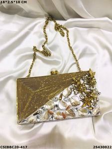 Bolso de Mano de Diseño Hecho a Mano con Exclusivo Patrón Multicolor de Madreperla para Bodas y Fiestas Nupciales - Product Image 3