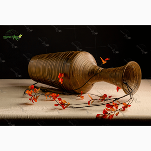 Vase en bambou enroulé moderne fabriqué à la main-Vase de table durable en matériau naturel écologique avec diamètre personnalisé - Product Image 5