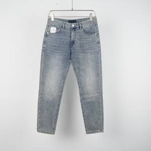 Pantalon en jean classique décontracté, coupe confortable, durable, mélange de coton, idéal pour les hommes, streetwear, bureau, voyage et usage quotidien - Product Image 4