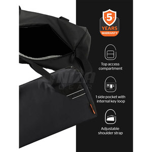 Bolsa Deportiva Ligera de Gran Capacidad, de Poliéster de Alta Calidad, con Cierre de Cremallera, para Sesiones de Gimnasio y Actividades al Aire Libre - Product Image 4