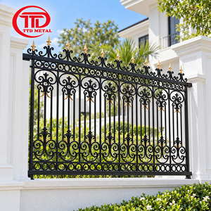Cercado Moderno de Hierro Forjado para Piscinas con Piquetes Verticales y Postes de Acero a Juego para Patios de Jardín y Propiedades Privadas - Product Image 2