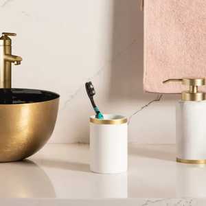 Portacepillos de dientes de bambú de acero inoxidable para montar en la pared con organizador de accesorios de baño de diseño moderno - Product Image 5