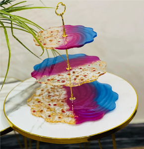 Support à gâteau rond réutilisable en résine époxy de haute qualité avec poignée en laiton, logo et emballage personnalisés pour mariage et décoration intérieure - Product Image 6
