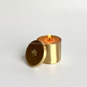 Contenants décoratifs pour bougies en cire de soja, en laiton, faits à la main, écologiques, avec logo personnalisé, finition brossée, parfumés - Product Image 3