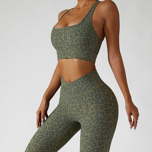 Low MOQ Custom Wear <b>Yoga</b> <b>Set</b> For Women Fashion High Quality Tight Fitness Wear Women <b>Yoga</b> <b>Set</b> - Product Image 2