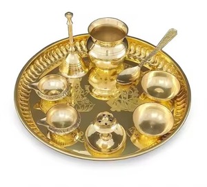 Plato de Pooja de Latón Ecológico y Duradero, Hecho a Mano, Diseño Tradicional, Estilo Étnico, Plato para Rituales Religiosos, Decoración para Diwali - Product Image 5