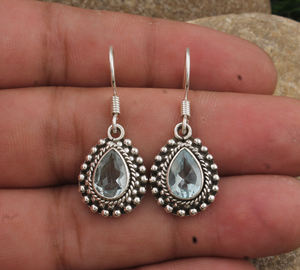 Boucles d'oreilles pendantes en topaze bleue naturelle de luxe, argent sterling 925 plaqué or, pierre précieuse artisanale pour femmes, cadeau de fête - Product Image 1