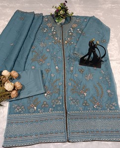 Salwar Kameez semi-cousu en mousseline avec broderies – Style moderne pour mariage, Diwali, soirée et bal de promo - Product Image 5