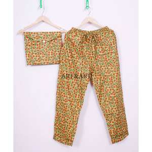 Conjunto de Pijama de Verano Elegante y Transpirable, Estampado Floral de Algodón, Disponible en Diferentes Tallas para Mujer, India - Product Image 4