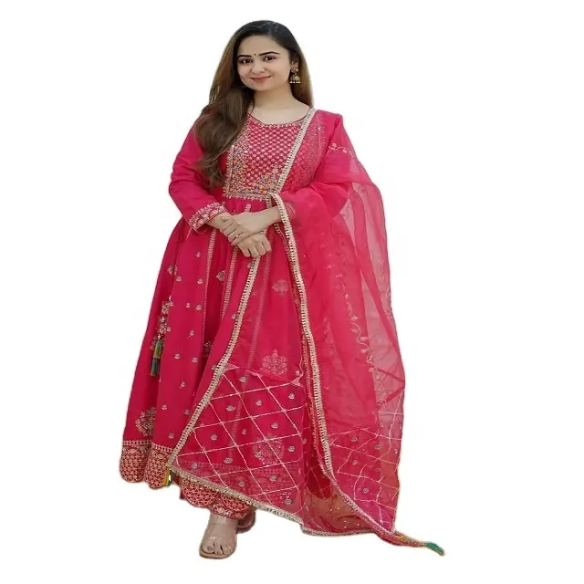 Tissu en coton d'excellente qualité Kurti pour femmes pour vêtements ethniques pour vêtements de mariage du fournisseur indien kurtis pour femmes en Inde