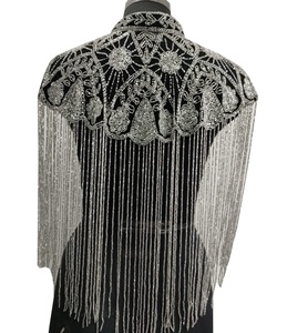 เสื้อคลุมผู้หญิงประดับเพชรประดับมุก แต่งชายครุย งานฝีมือประณีต สวยงามทันสมัย เหมาะสำหรับฤดูหนาวและทุกฤดูกาล ใส่ไปงานปาร์ตี้ คลับ หรือโอกาสอื่นๆ  แบบเซ็กซี่ เป็นมิตรกับสิ่งแวดล้อม - Product Image 3