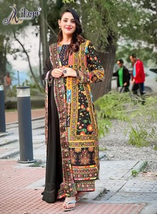 2026 Ensemble TUHI HEAVY FANCY en mousseline, style manches courtes, col rond, avec motifs miroir faits main, style élégant et riche, avec dupatta assortie - Product Image 3